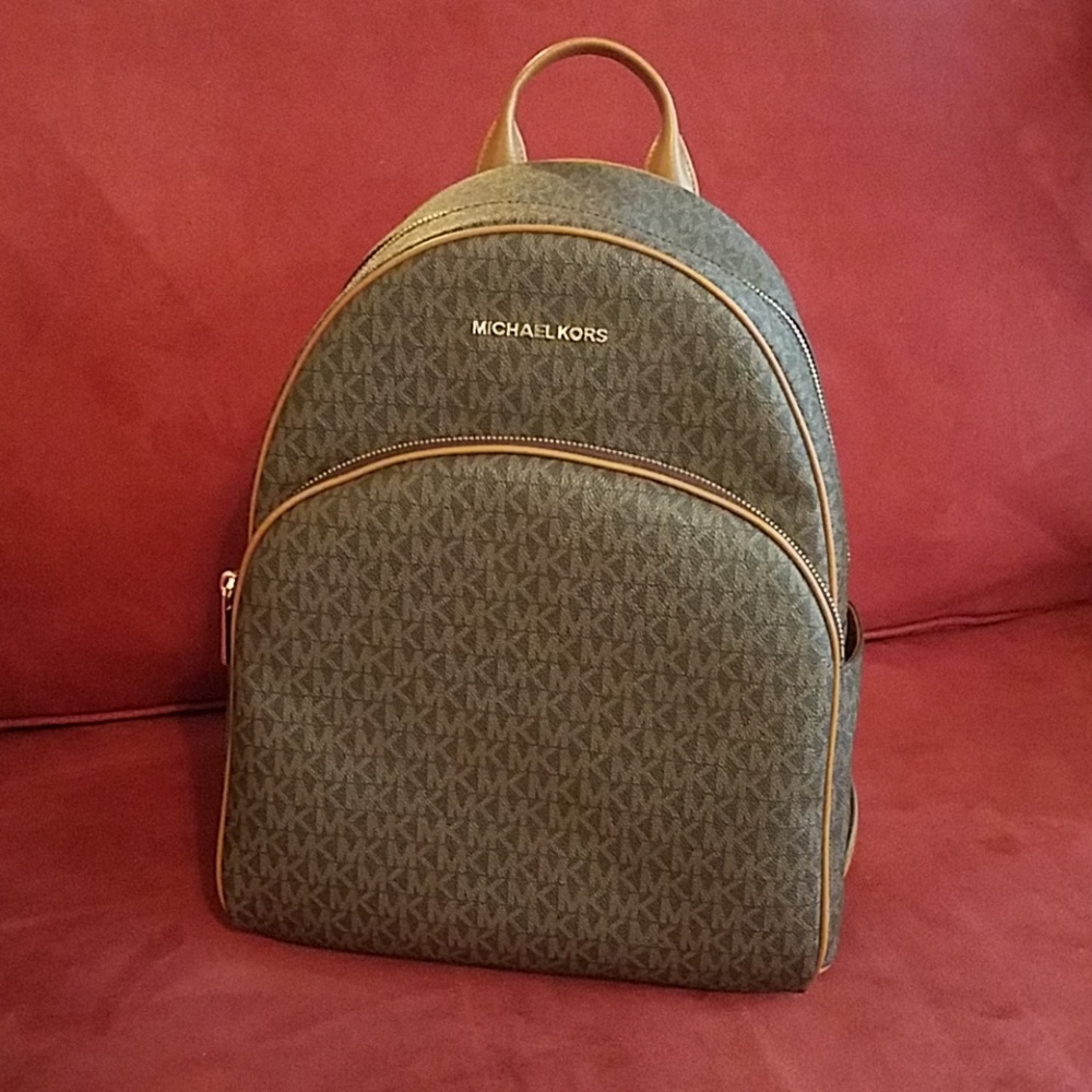 MICHAEL KORS ABBEY LG BACKPACK BRN/ACORN